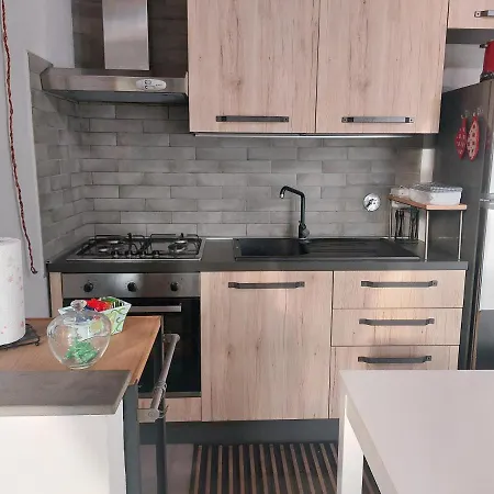 Simona Con Posto Auto *